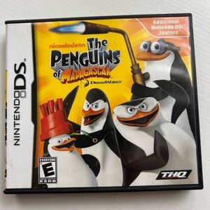 The Penguins of Madagascar Nickelodeon Nintendo DS video game 2009‎